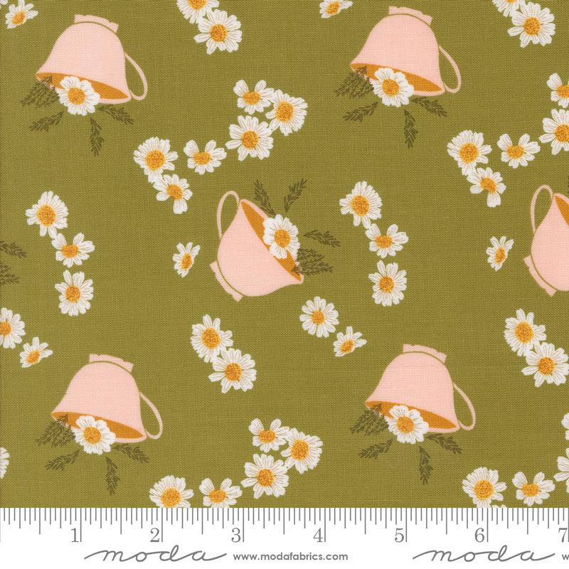 Frivolity- Lichen Daisy Tea: Sold by the 1/2 yard