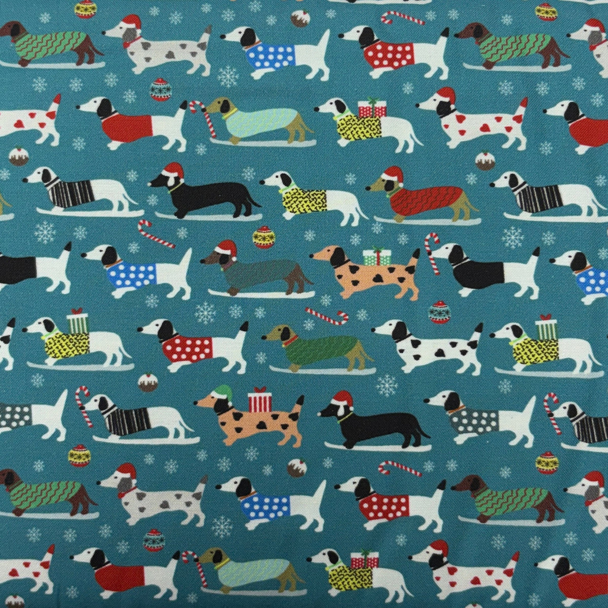 Dachshund Christmas- Teal: Sold by the 1/2 yard