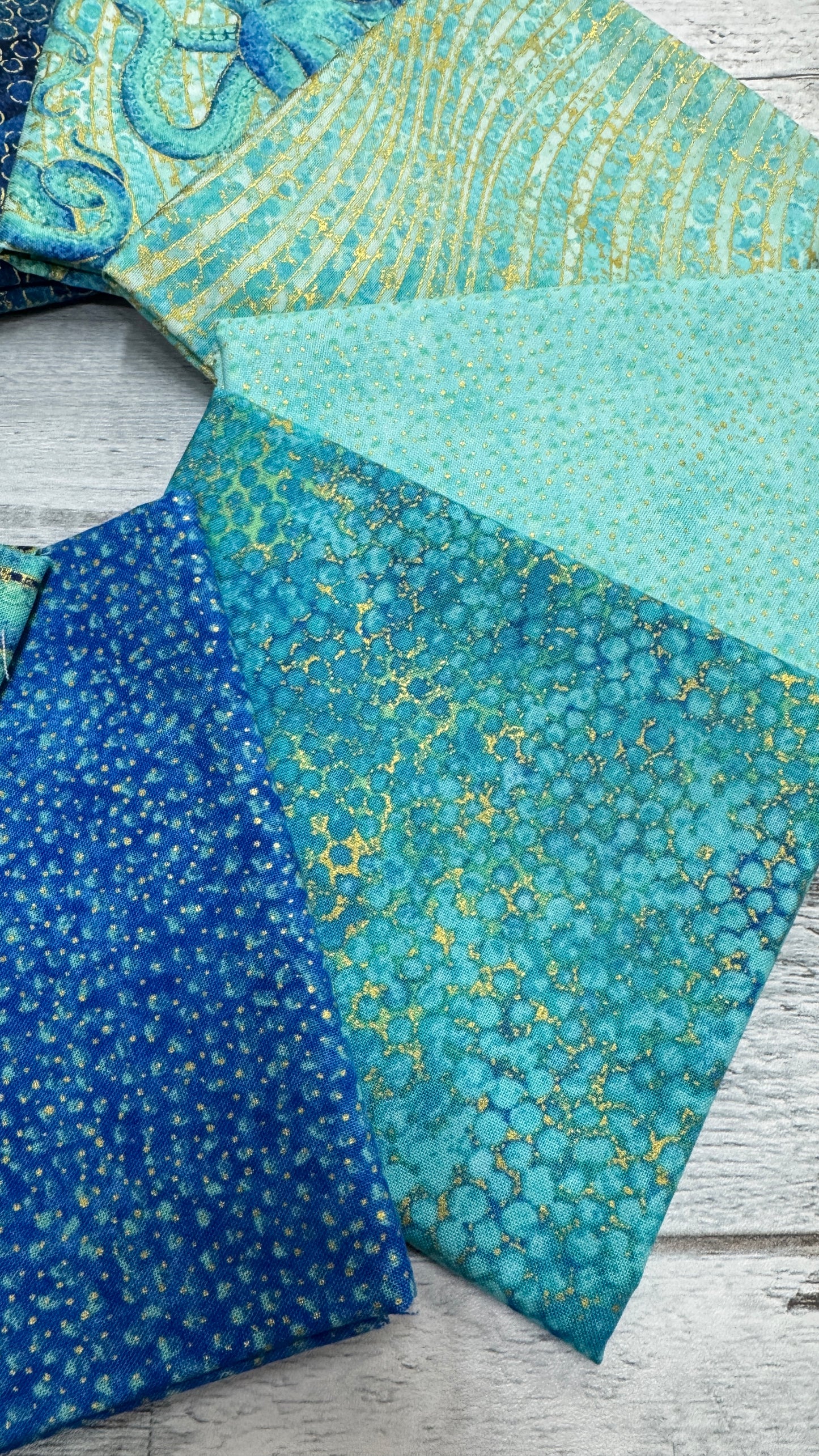 Shimmer Enigma Fat Quarter Bundle: Choice of Bundle