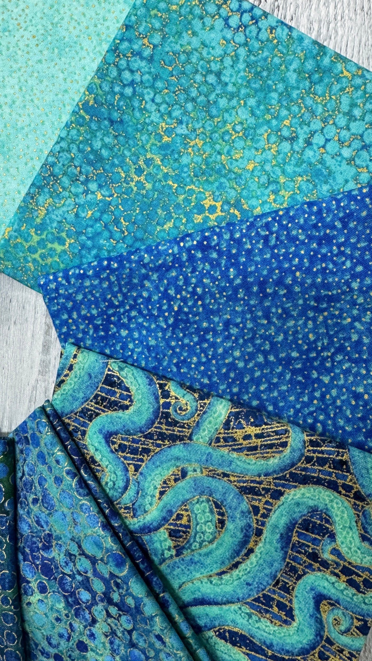 Shimmer Enigma Fat Quarter Bundle: Choice of Bundle