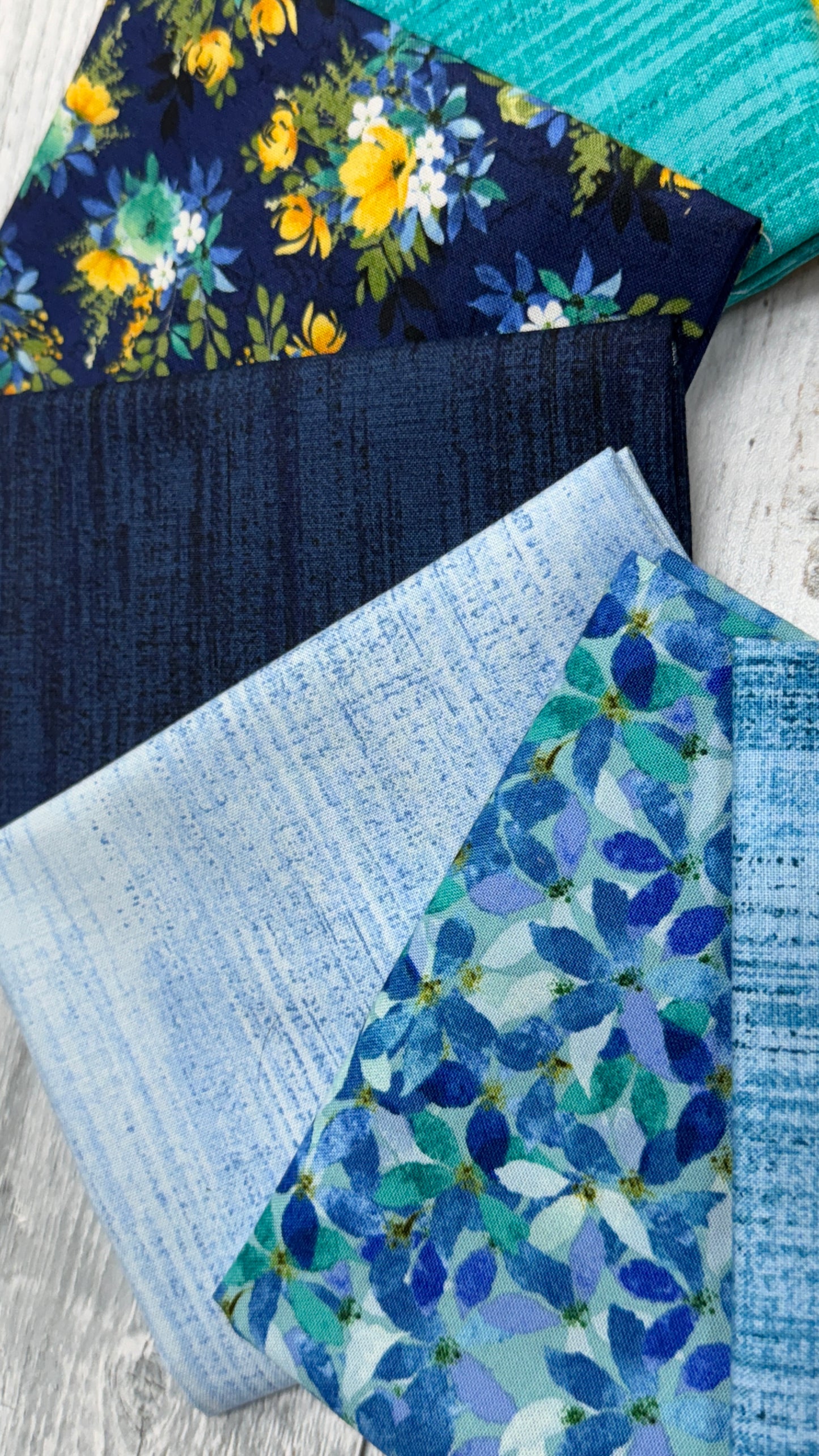 Sunlit Serenade- Shop Assembled Fat Quarter Bundle