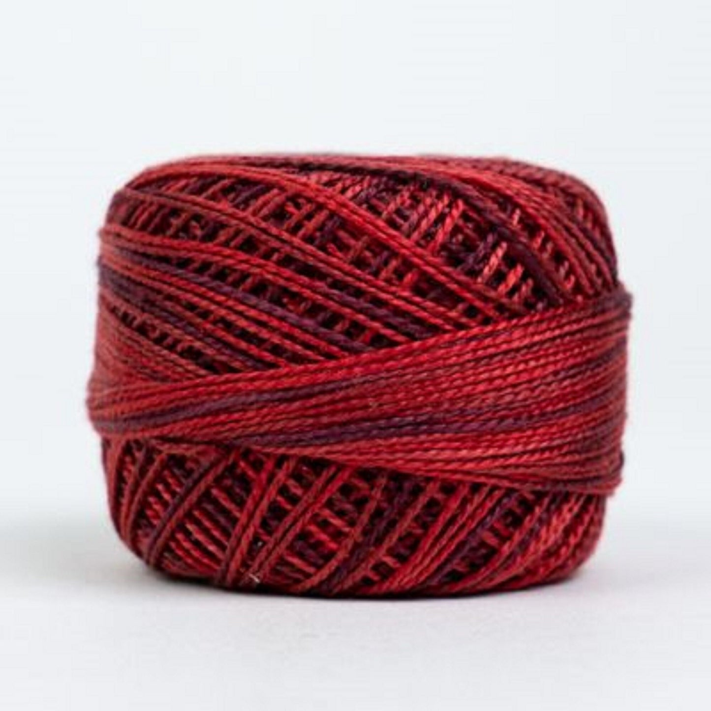 Wonderfil Eleganza Thread- EZM1009 Heart Beat: Variegated
