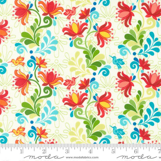 Land of Enchantment- Marshmallow White Yucca Floral: Sold By The 1/2 Yard.