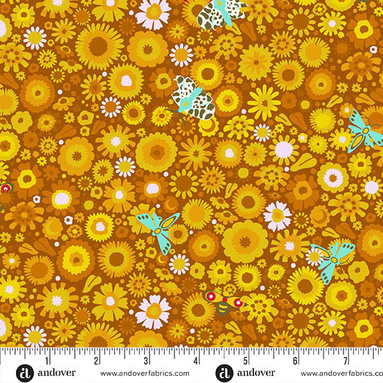 Camp Kitschy Lala- Marigold Daisy Field: Sold by the 1/2 yard