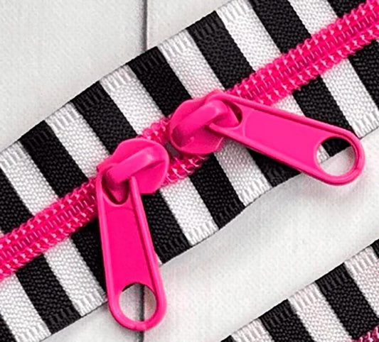 Black & White 30" Zipper- Pink