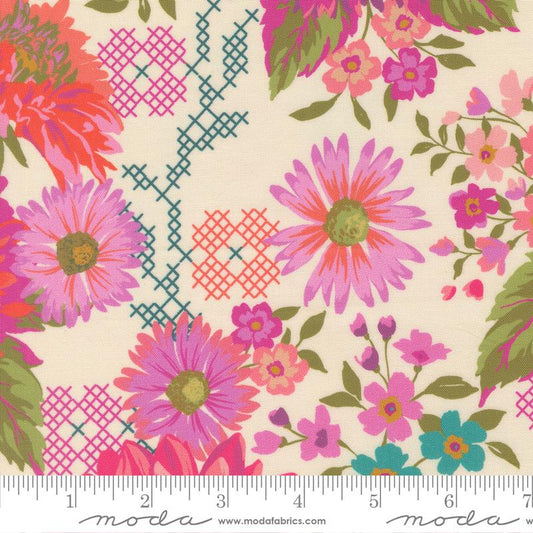 Parlor- Cream Happy Blooms: Sold By The 1/2 Yard