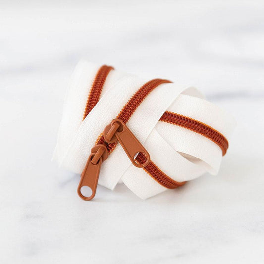 Cowgirl 30" Zipper- White/Brown