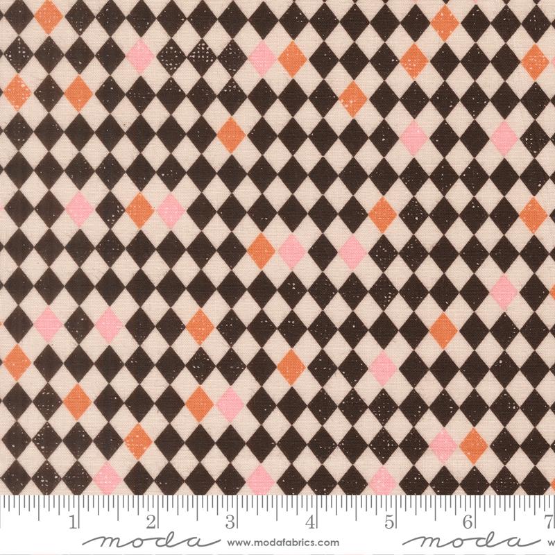 Purrs and Boos- Black Cat Harlequin Diamonds: Sold By The 1/2 Yard