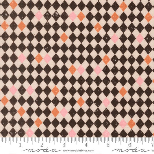 Purrs and Boos- Black Cat Harlequin Diamonds: Sold By The 1/2 Yard