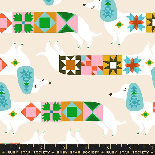 1-800-Notion- Shell Quilty Dog: Sold by the 1/2 yard