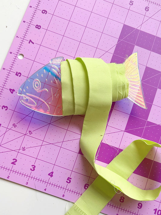 Fish Binding Spool: Iridescent 1pc