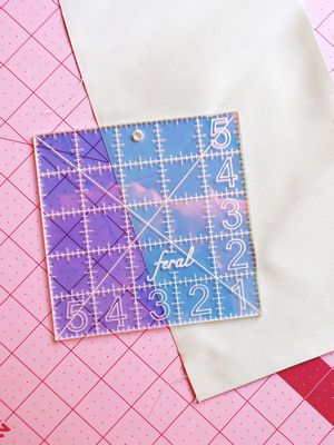The Charm 5" Ruler: Iridescent