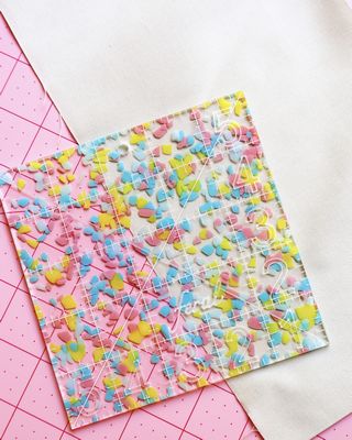 The Charm 5" Ruler: Clear Confetti