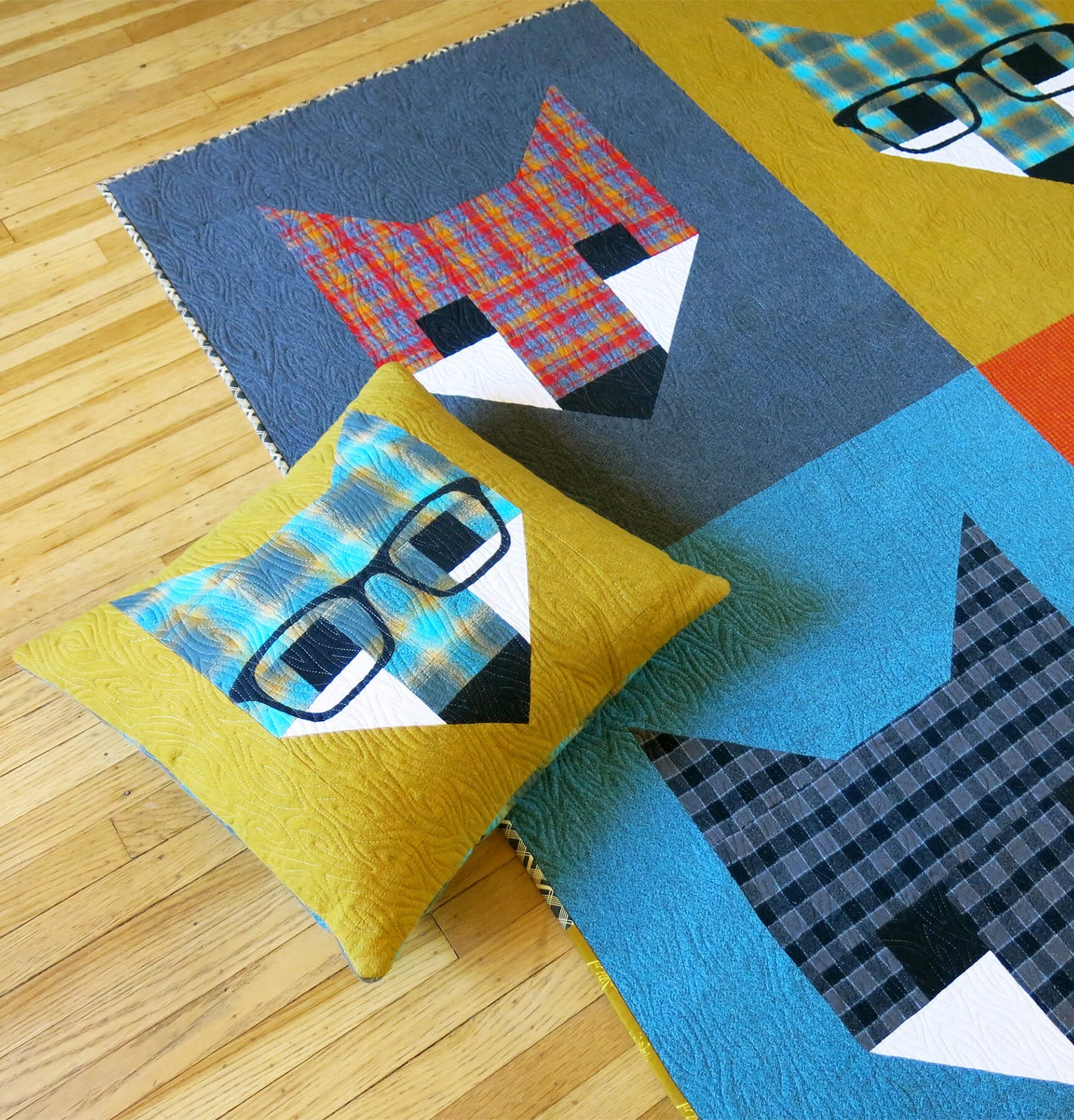 Fancy Fox II Quilt & Pillow Pattern