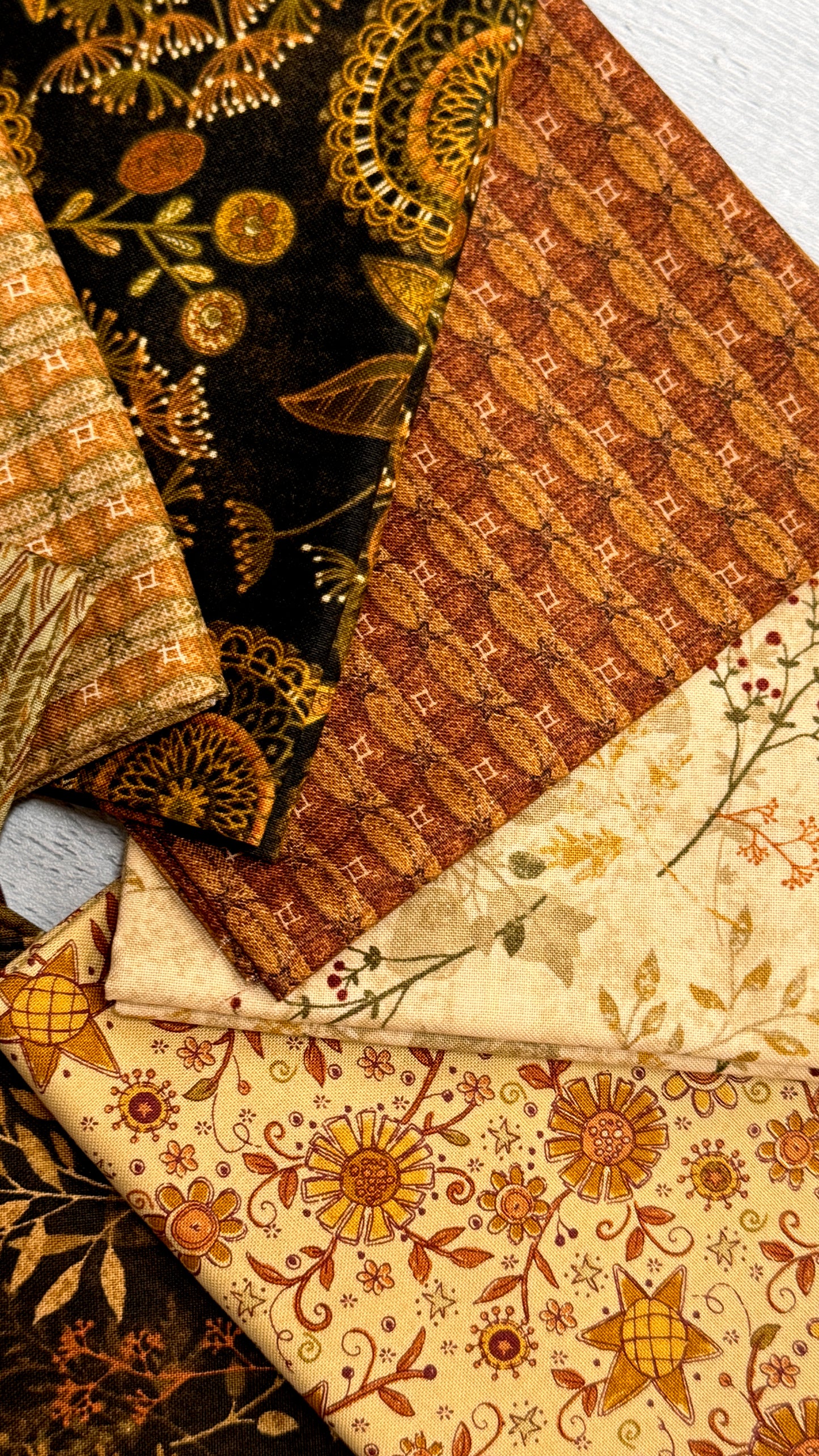 Oak & Maple by Janet Rae Nesbitt - Shop Assembled Fat Quarter Bundle