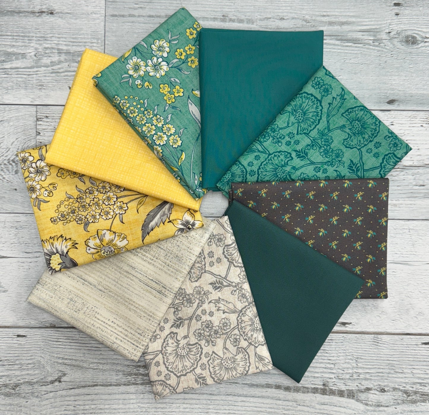 Fanfare- Shop Assembled Fat Quarter Bundle