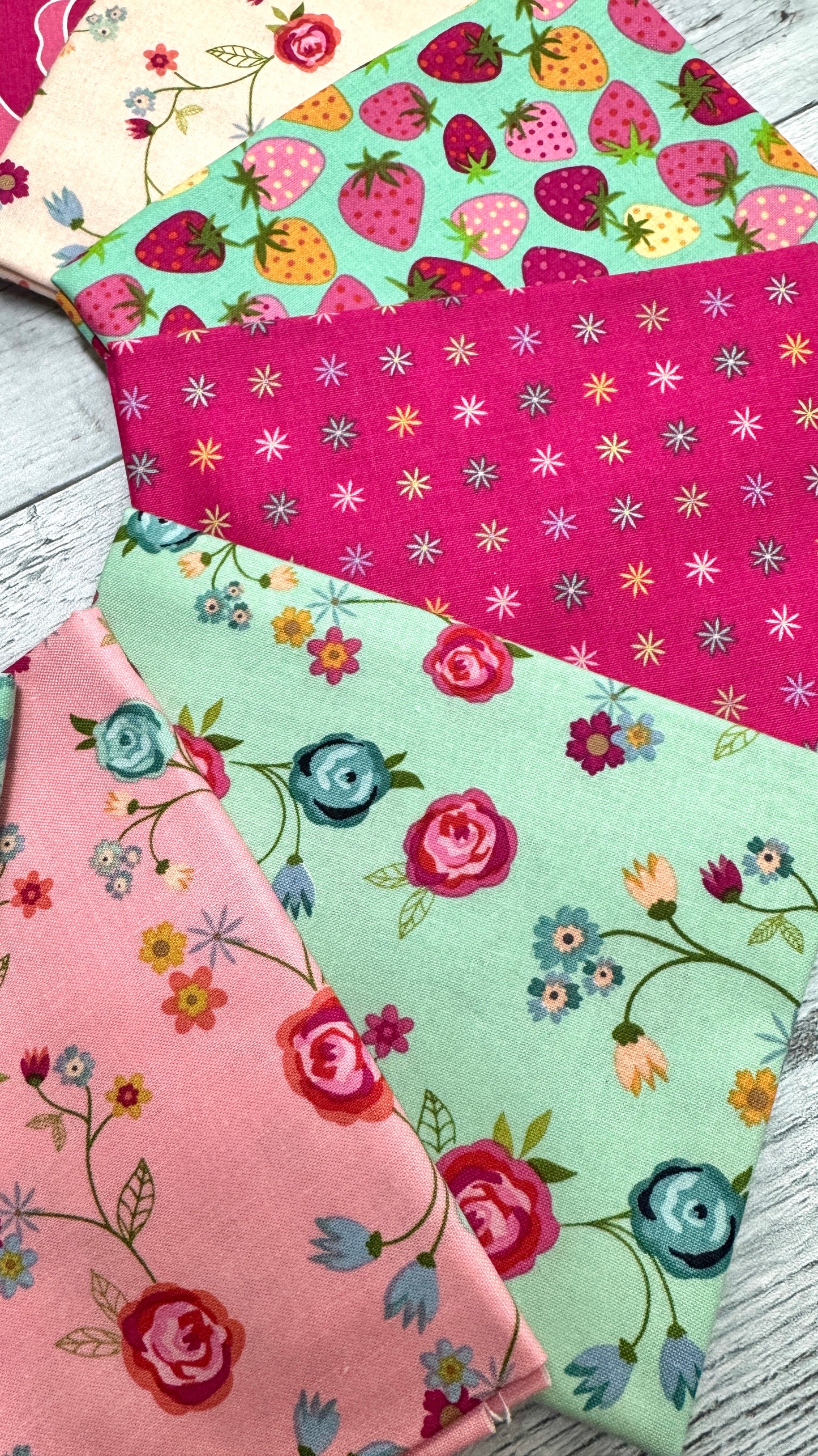 Calico Cowgirls- Shop Assembled Fat Quarter Bundle: Choice of Bundle