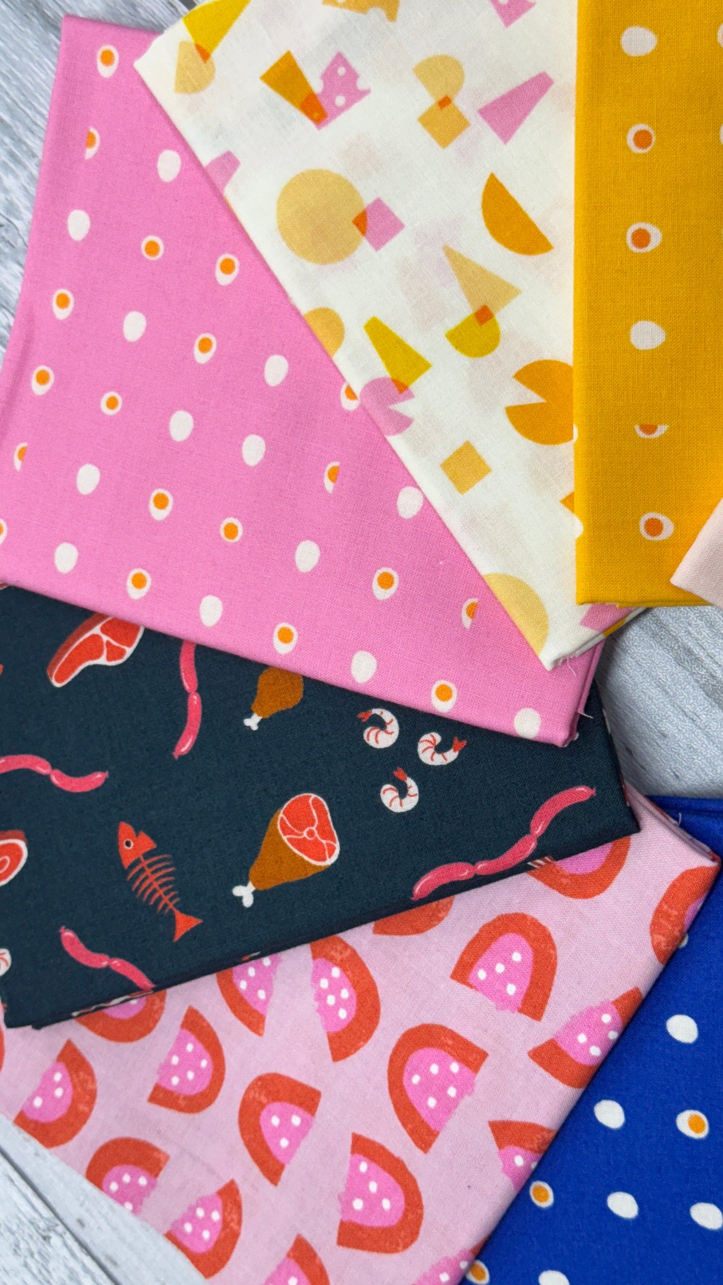 Food Group- Shop Assembled Fat Quarter Bundle