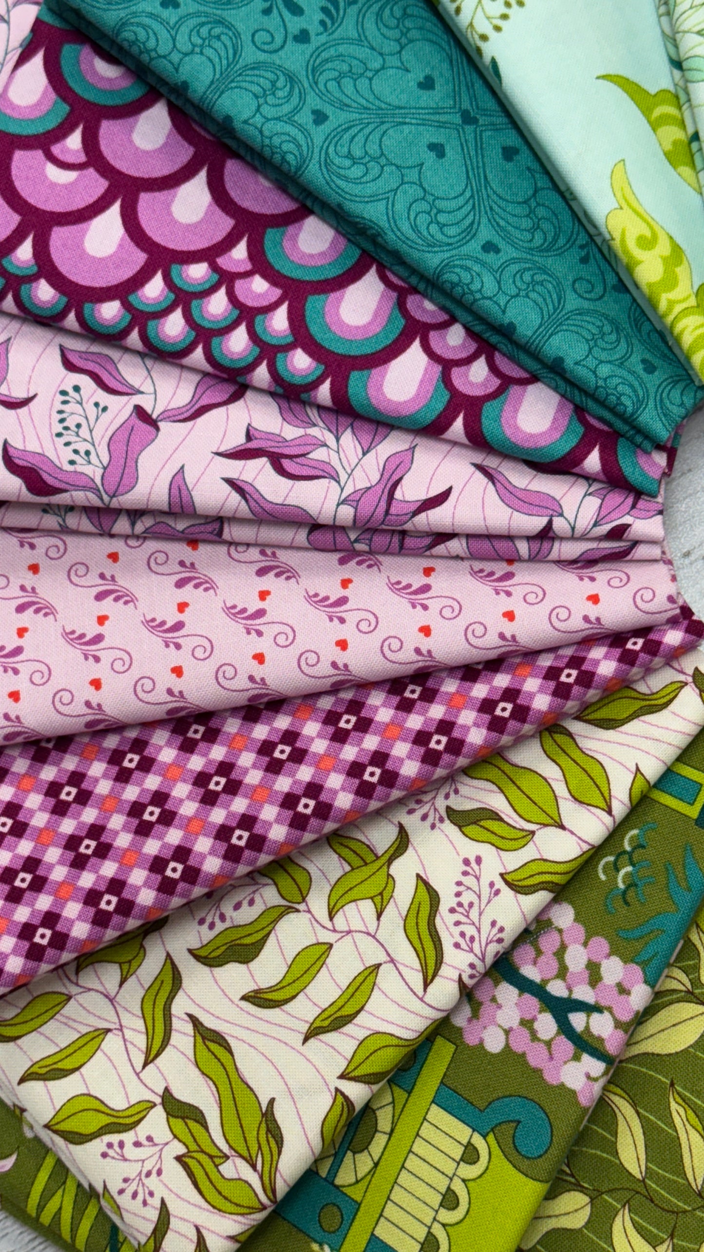 Legendary Love- Shop Assembled Fat Quarter Bundle