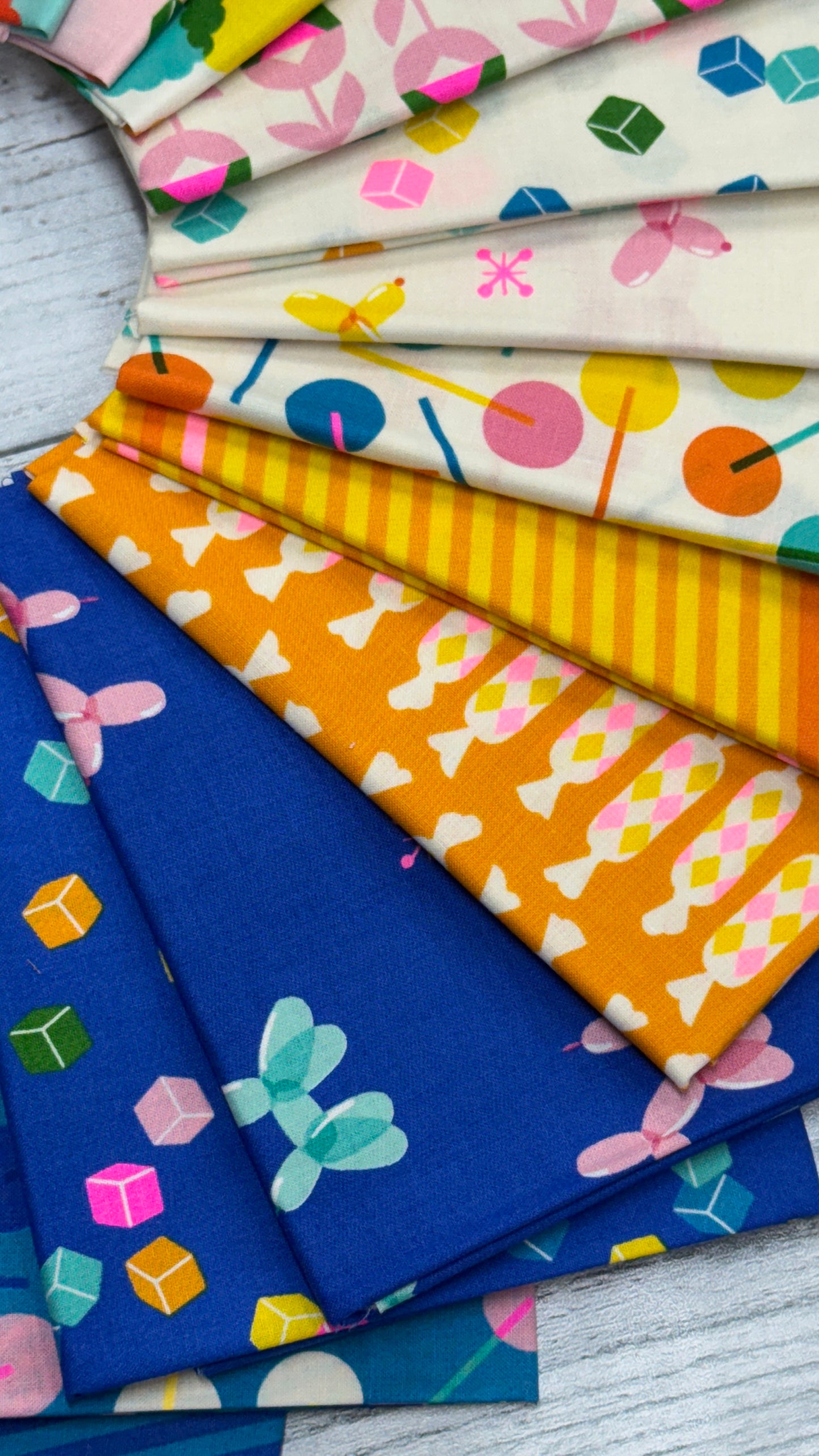 Eye Candy- Shop Assembled Fat Quarter Bundle