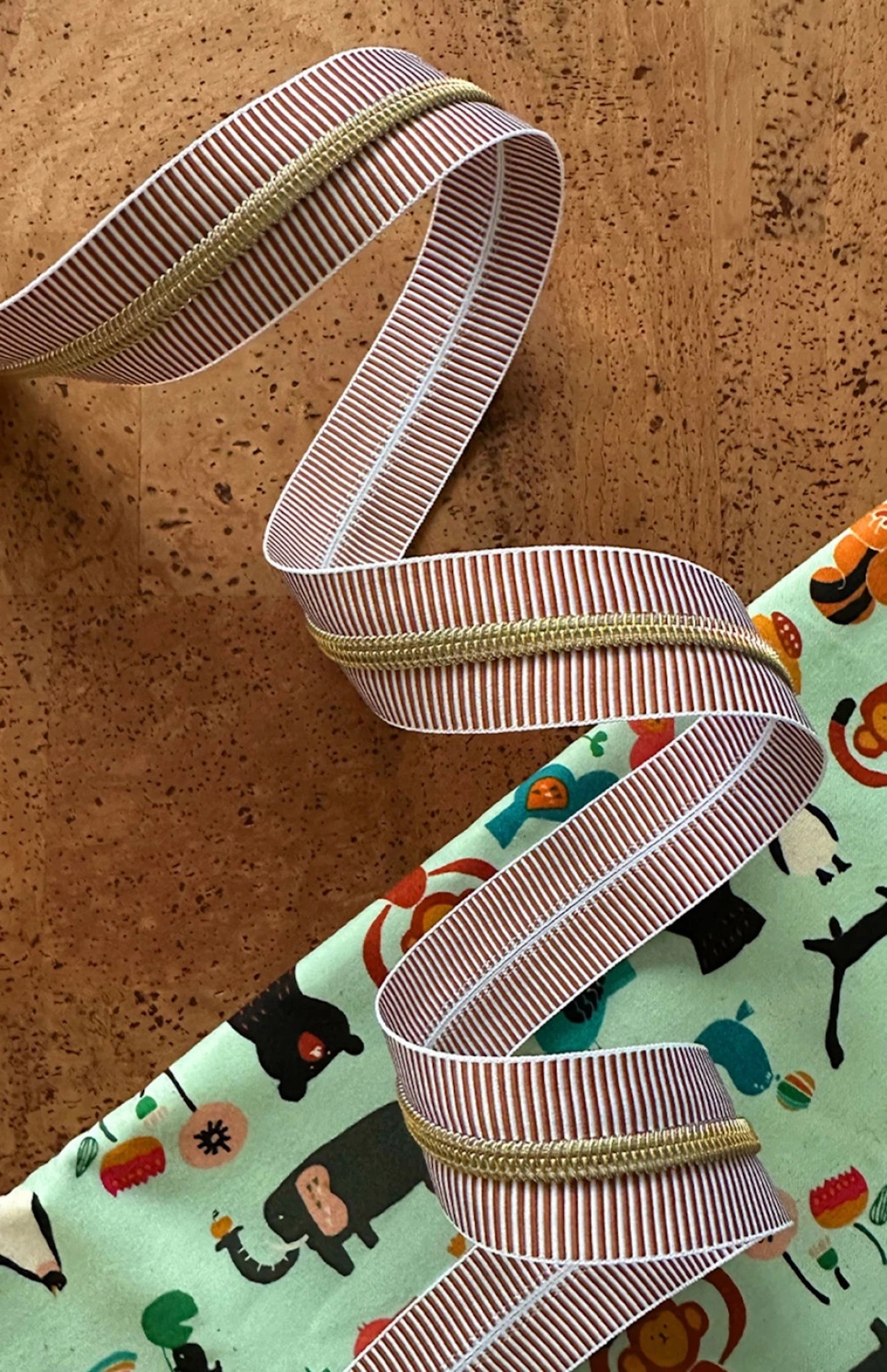 Earth Stripe Zipper Tape- Gold Teeth: 3 Yards