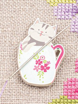 Annie's A Cup of Kitty Needle Minder