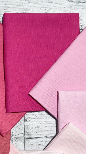 Pretty In Pink - Shop Assembled Fat Quarter Bundle