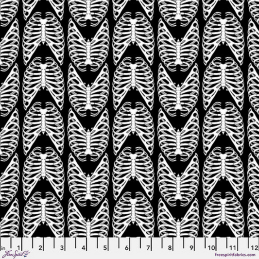 Scaredy Cat- Rib Bones Black: Sold By The 1/2 Yard