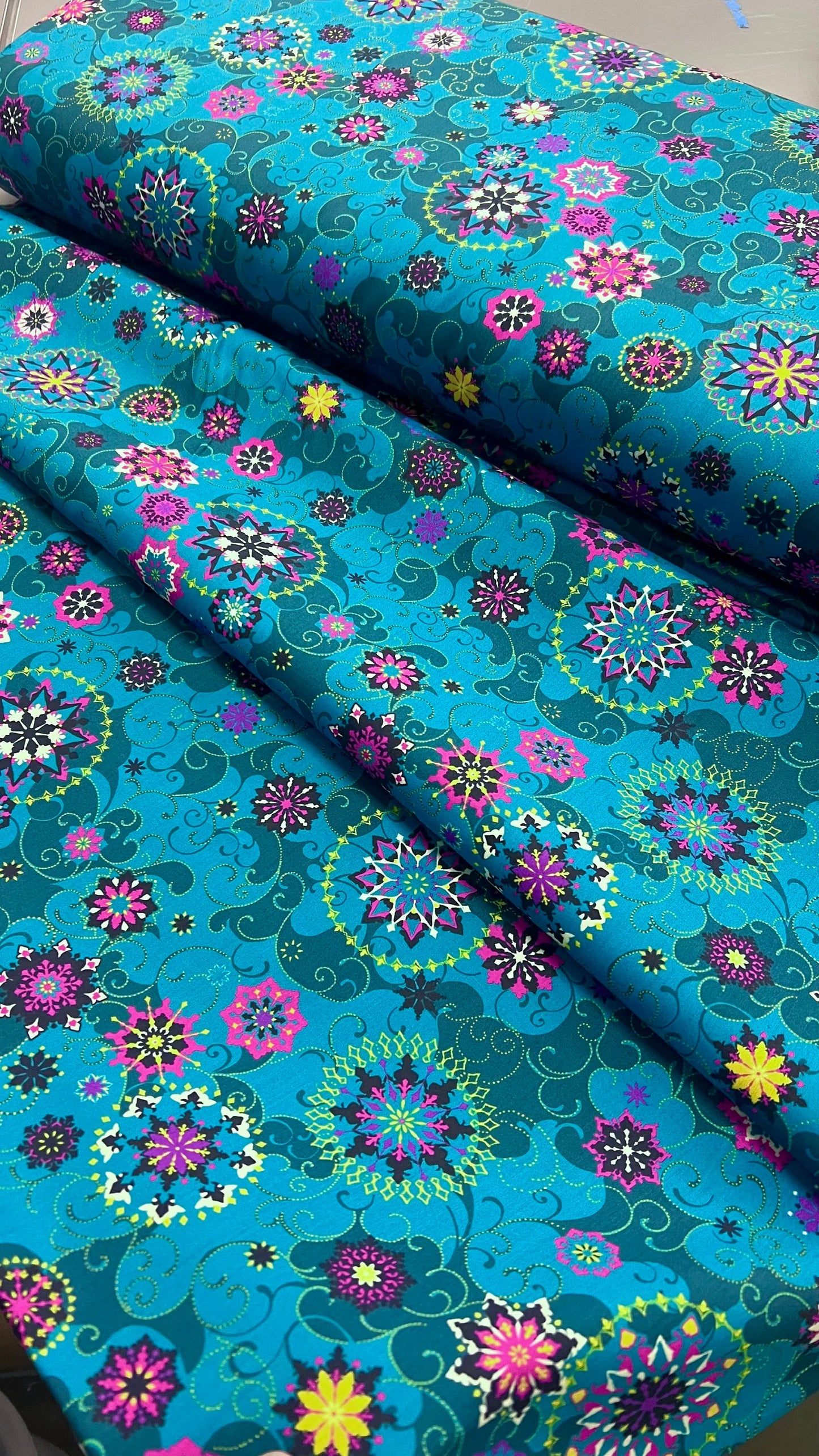 Talisman- Teal Winter Medallion 108" Quilt Backing: 3.5 yard cut