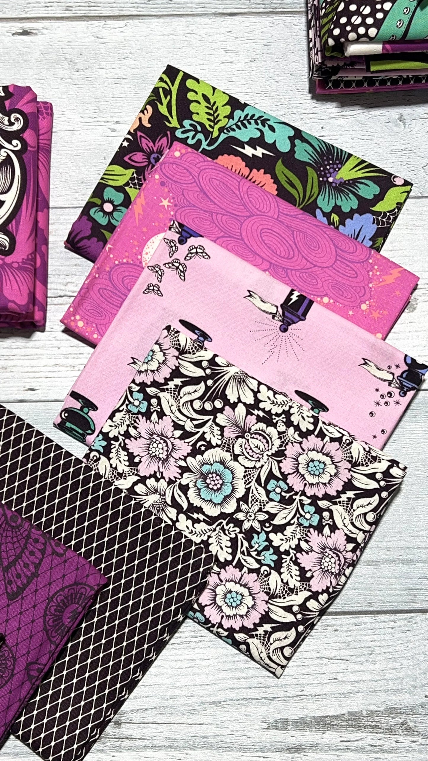 Nightshade "Deja Vu" by Tula Pink / FreeSpirit 8 pc Shop Assembled Fat Quarter Bundle (Includes One Yard of Large Cameos)