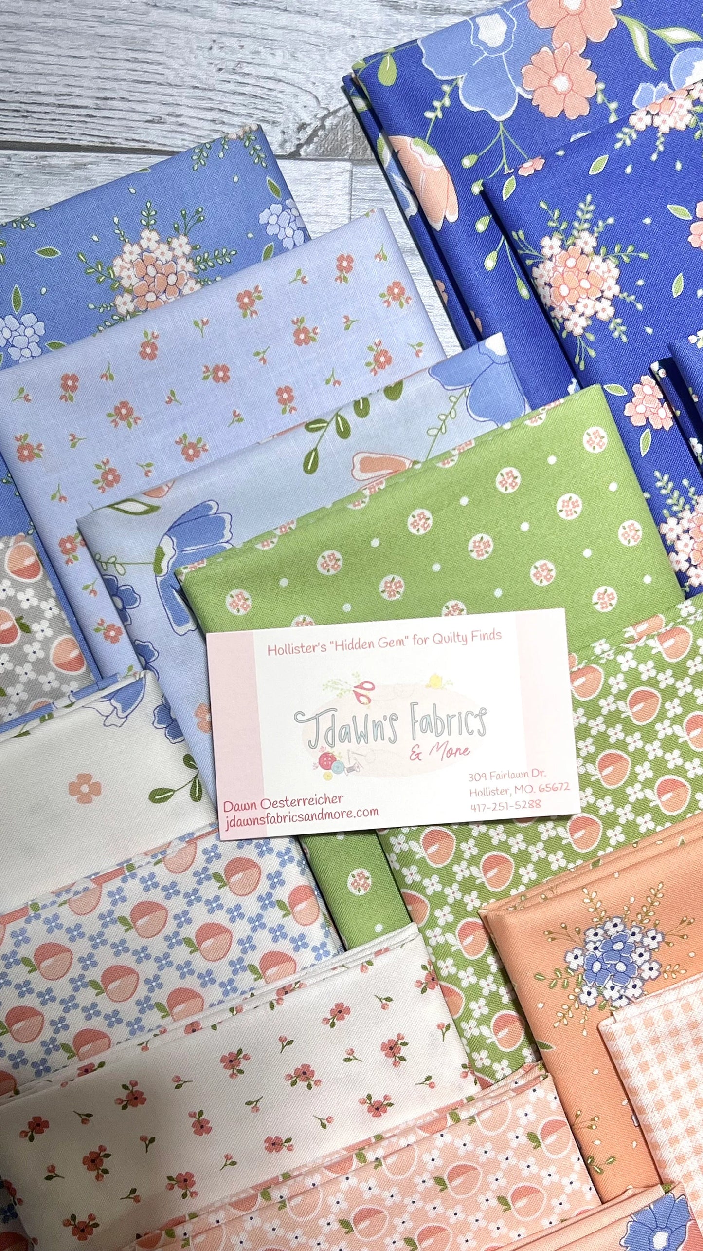 Peachy Keen- Shop Assembled Fat Quarter Bundle