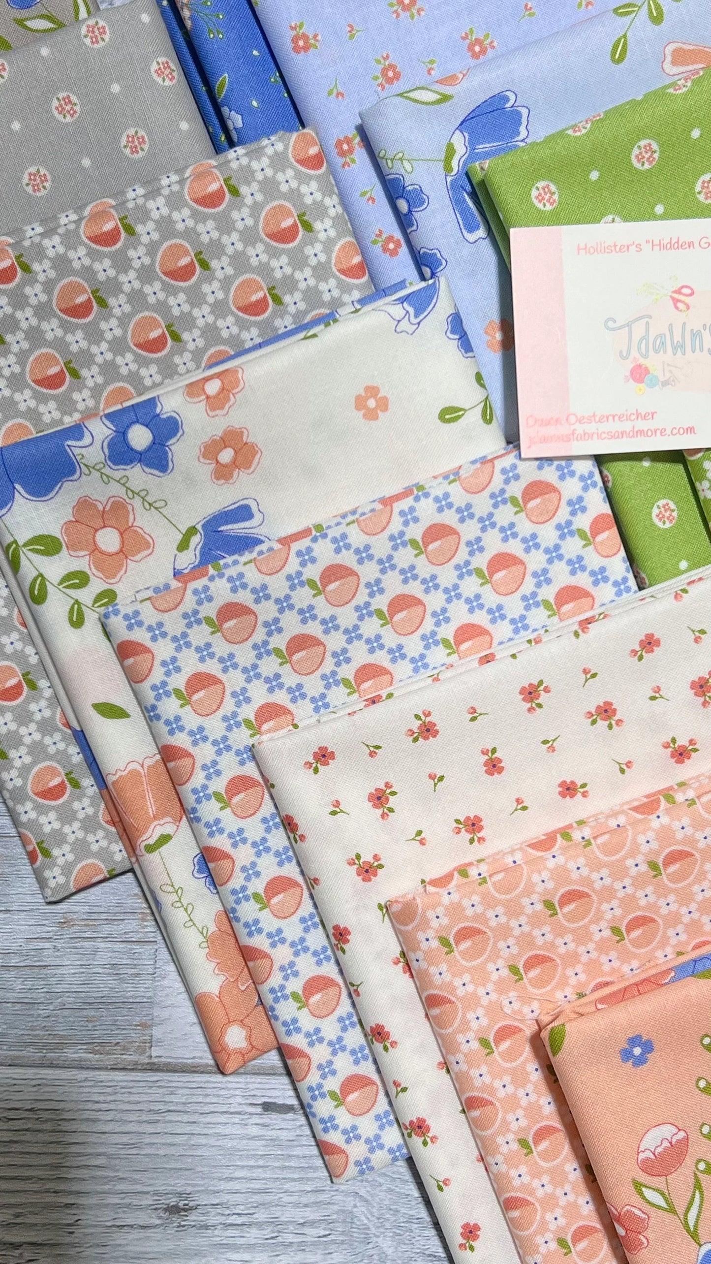 Peachy Keen- Shop Assembled Fat Quarter Bundle