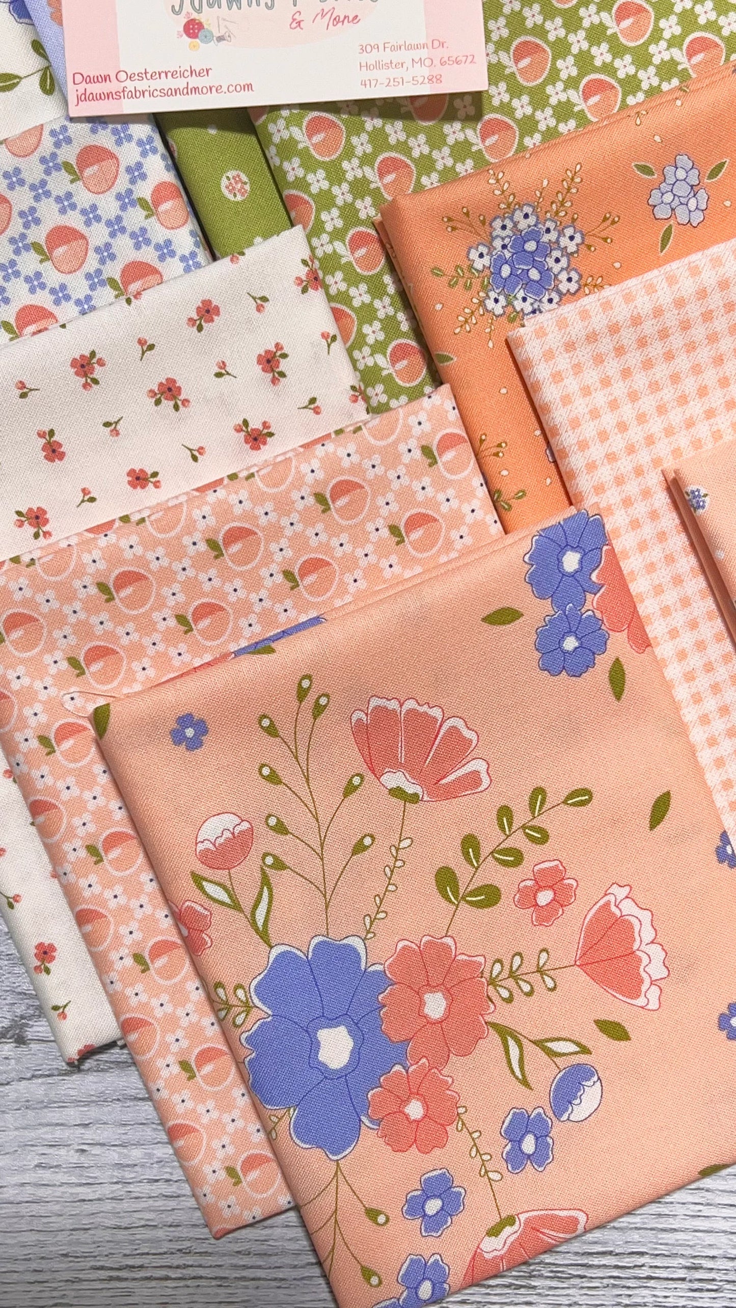 Peachy Keen- Shop Assembled Fat Quarter Bundle