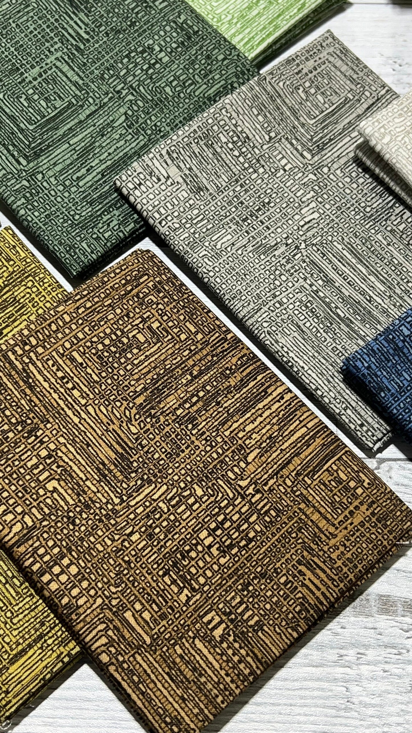 Grass Roots Blender - Shop Assembled Fat Quarter Bundle