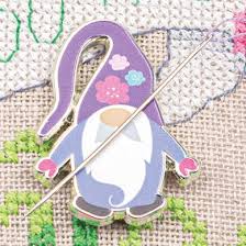 Annie's A Budding Gnome Needle Minder
